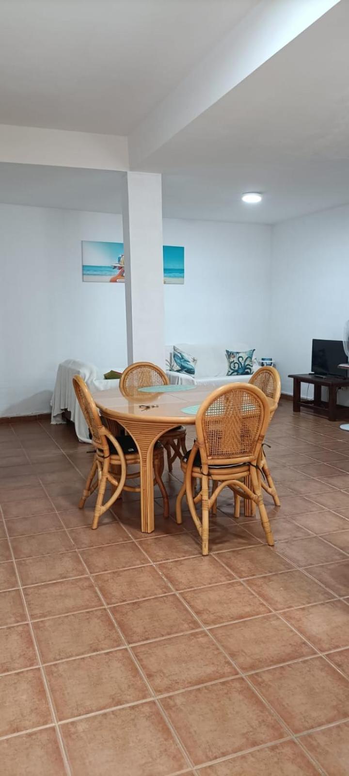 Habitacion En Un Bajo 2 Camas Individual Casa Compartida Abades  Exteriér fotografie